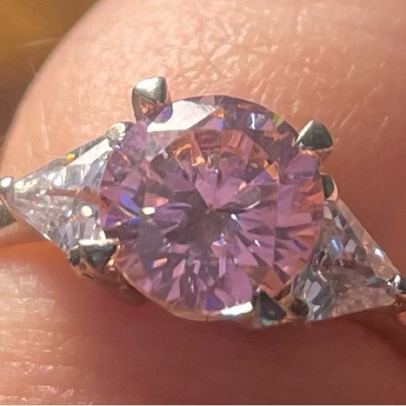 Jewelry - 925 Sterling Silver Pink and White Crystal Ring Size 7